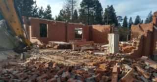 Демонтаж 1 этажного дома Сокол, цена от 1633 руб.