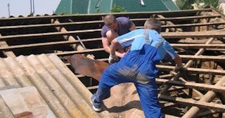 Демонтаж крыши в соколе - стоимость работ от 738 рублей за м2